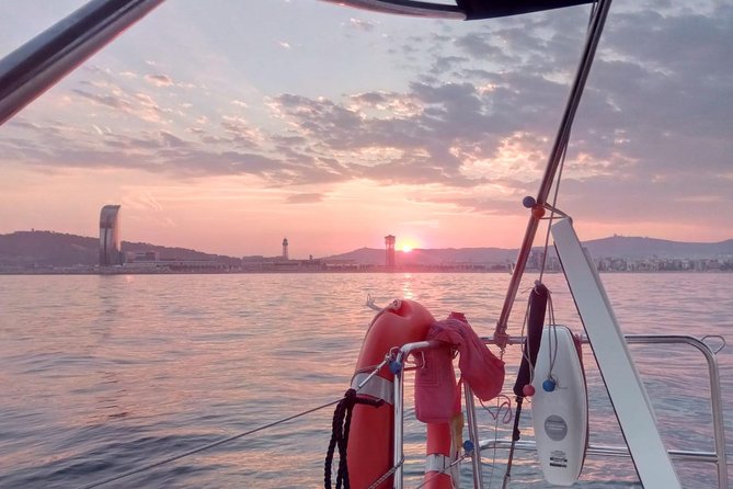 1h Refreshing Sailing Tour in Barcelona with Open Bar & Snacks - Afternoon heat, sunset light, and the best time to sail