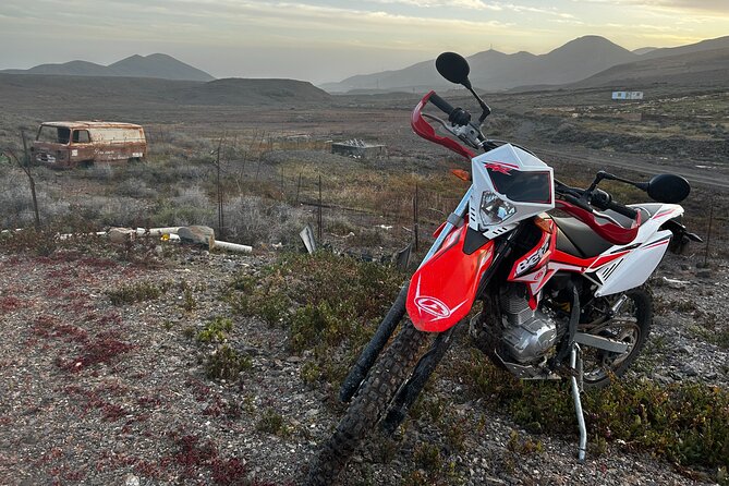 2-Hour Motorcycle Enduro Trip in Fuerteventura - The equipment makes the high price easier to understand