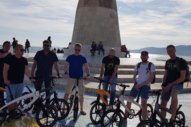 3 Hours E-Bike Tour in Palma - The climb to Bellver Castle and the payoff at the top