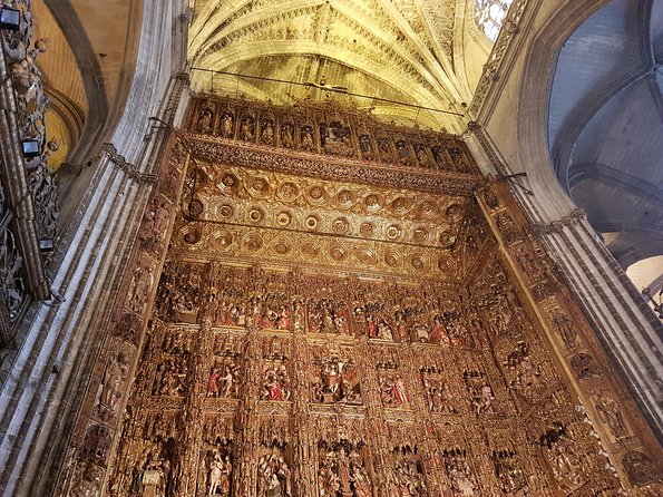 Alcazar and Cathedral of Seville Tour with Skip the Line Tickets - Practical details that can make or break the day
