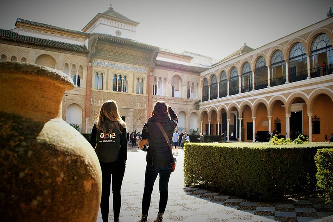 Alcazar of Seville Exclusive Group, max. 9 travelers - Inside the palace: Mudejar, Gothic, and royal stories