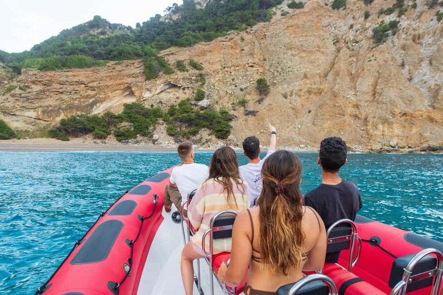 Alcudia: 2-Hour Sightseeing Speedboat Tour with Snorkeling - Who should book this speedboat ride?