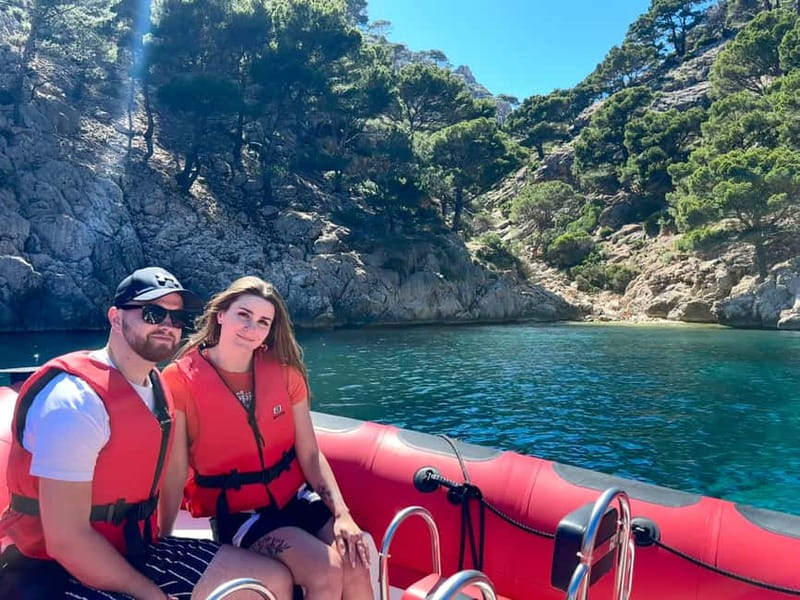 Alcudia: 2-Hour Sightseeing Speedboat Tour with Snorkeling - Coll Baix, caves, and cliffs