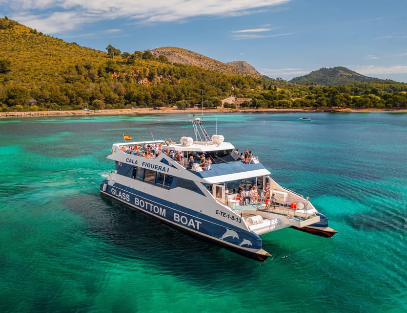 Alcudia: Boat Trip to Coll Baix - Leaving Port Alcúdia and collecting passengers