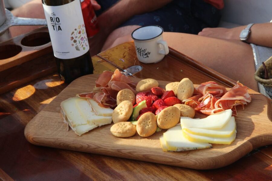 Alcudia: Traditional Wooden Boat Trip with Snorkeling - Who should choose this boat trip?