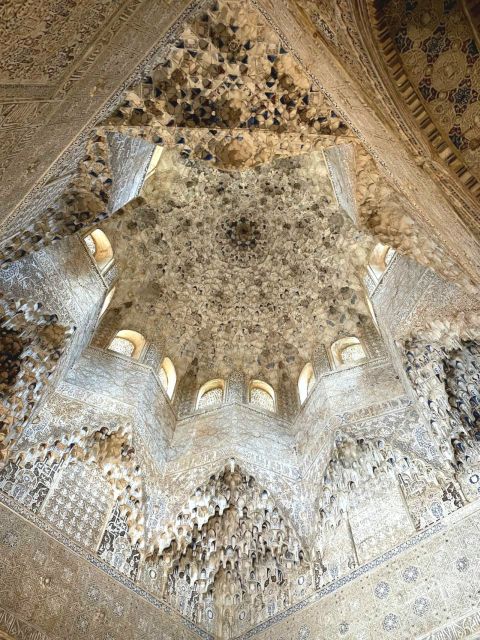 Alhambra and Nasrid Palaces Guided Tour with Tickets - How much value do you get for $230?
