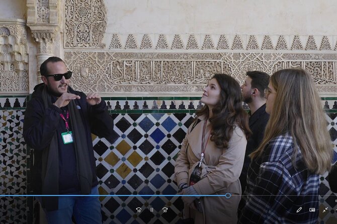 Alhambra: Small Group Tour with Local Guide & Admission - The Nasrid Palaces: the main event