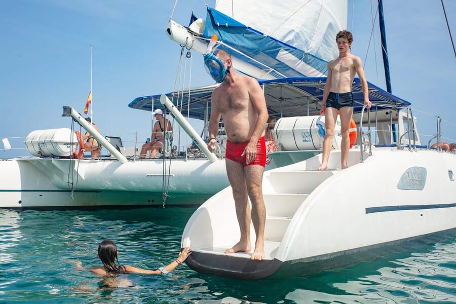 Alicante: 3-Hour Coastal Catamaran Cruise - What the $50 price really buys you