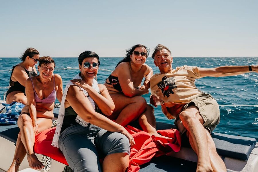 Alicante: Afternoon Cruise with Appetizer and Live Music - What you actually get to eat and drink