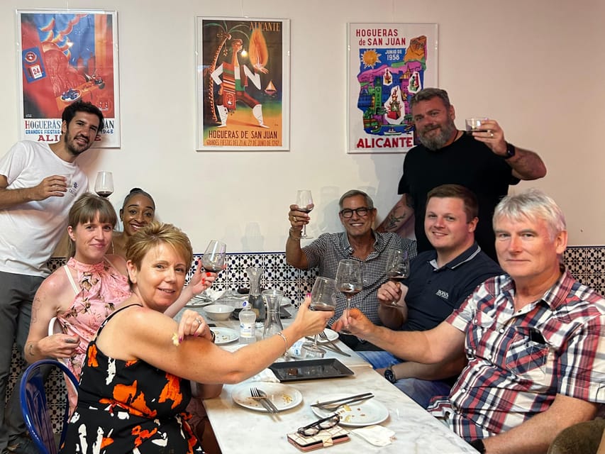 Alicante Best Wine Tasting & Tapas Club - Local character without leaving Alicante
