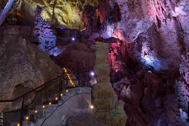 Alicante: Canelobre Caves & Busot Tour with Local Guide - Why this Alicante day trip works so well