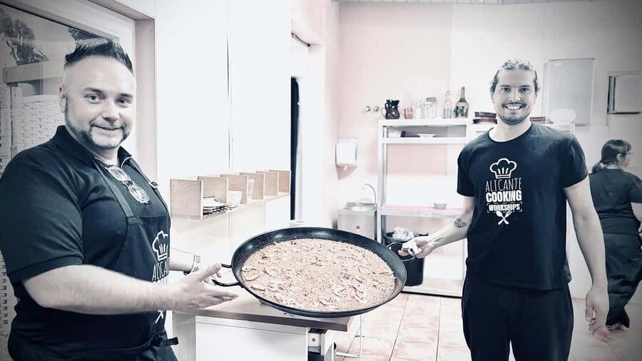 Alicante: Paella and Sangría Workshop with Market Visit - Is $56 a good price for three and a half hours?