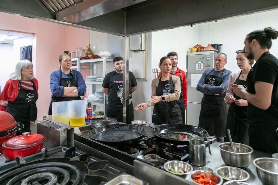 Alicante: Paella and Sangría Workshop with Market Visit - Timing, meeting point, and cancellation details