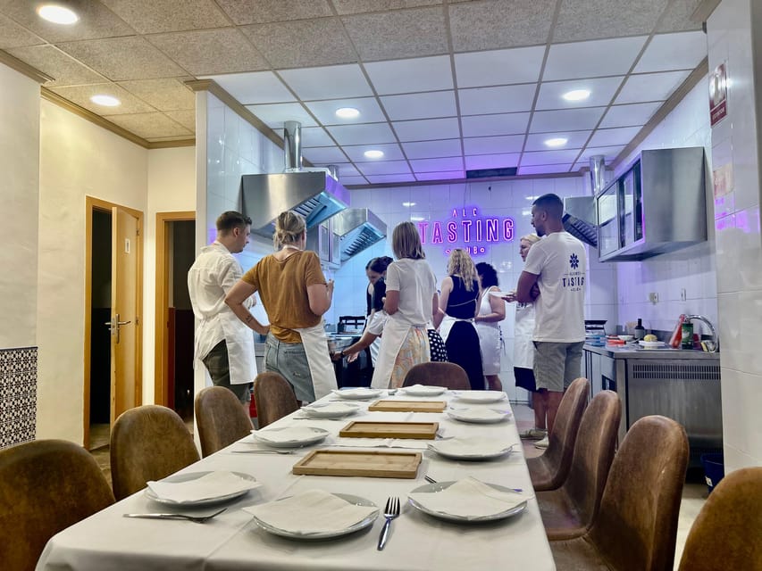 Alicante Paella Cooking Class, Tapas, Drinks and Market - Starting at Alicante’s Central Market