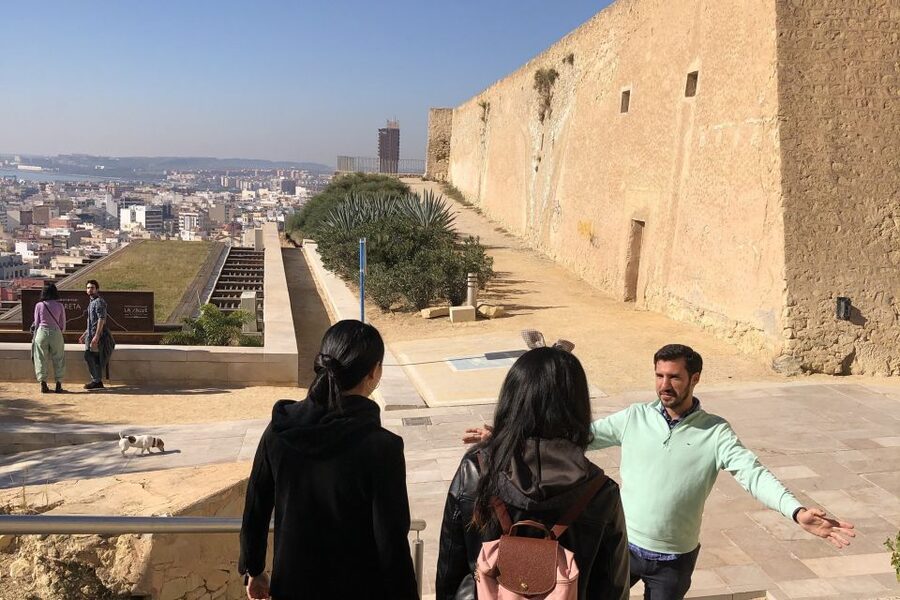 Alicante: Seven Secrets of Alicante Discovery Tour - Reaching Santa Bárbara Castle without wasting your legs