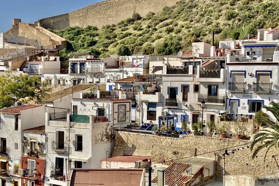 Alicante: Seven Secrets of Alicante Discovery Tour - Alicante’s monuments and the seven local secrets