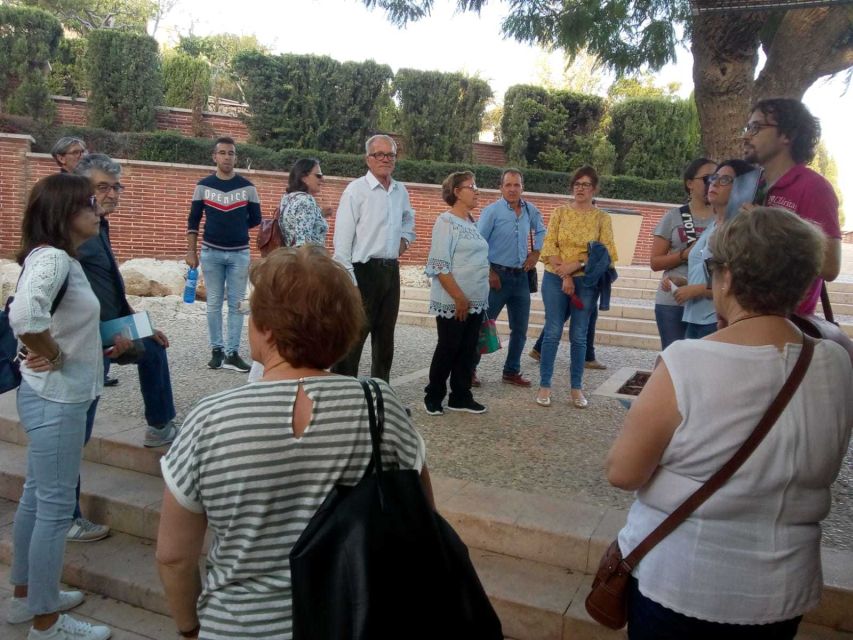 Almeria: Alcazaba Guided Tour - Reservoirs, baths, and the daily life of the citadel