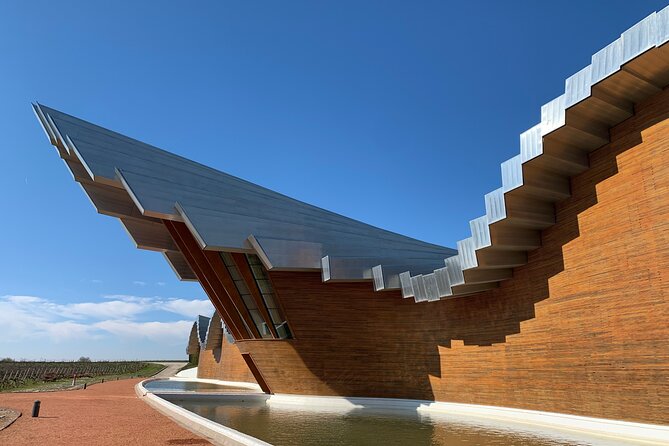Architectural Rioja Small Group Wine Tour with Lunch from Bilbao - Is $296.30 a fair price?