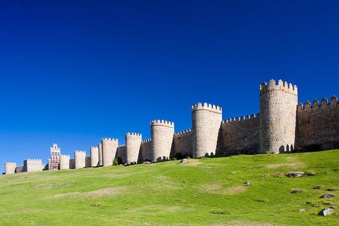 Avila & Segovia Tour with Tickets to Monuments from Madrid - Ávila: walls, churches, and Saint Teresa