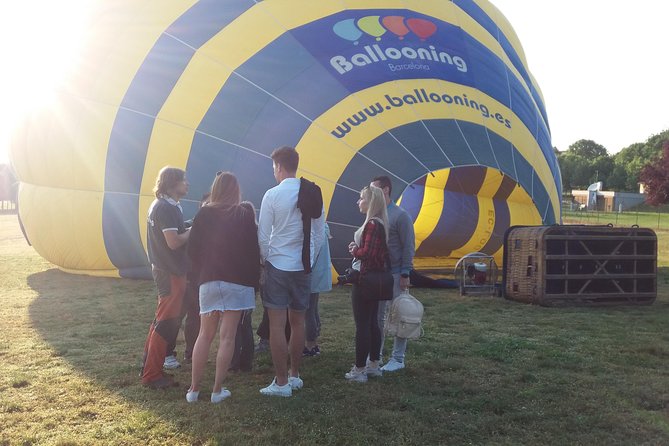 Balloon Ride over Catalonia with optional Pick-up from Barcelona - What the landing and finish are really like