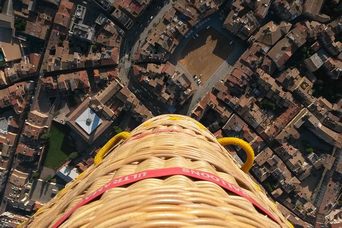 Balloon Ride over Catalonia with optional Pick-up from Barcelona - Who will enjoy this most