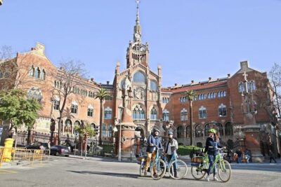 2.5-Hour Bike or E-Bike Historical Tour