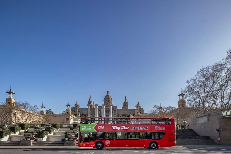 Barcelona: 24 or 48-Hour Hop-On Hop-Off Bus Tour - Seats, headphones, and weather
