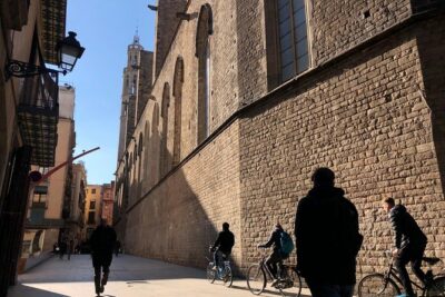 Barcelona 3-hour Bike or E-Bike Tour: Highlights and Hidden Gems