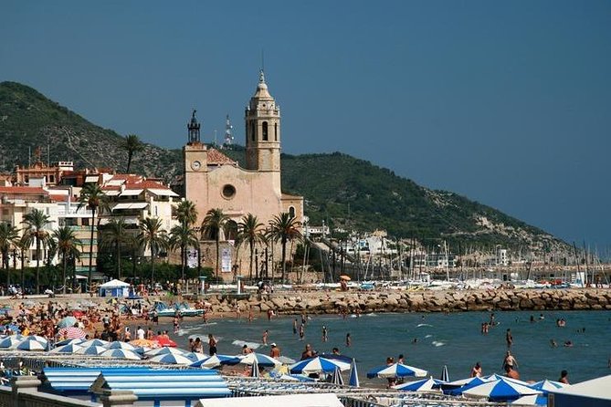 Barcelona Airport, Cuise Port or City Hotels Private Transfer - Pack with the van’s limits in mind