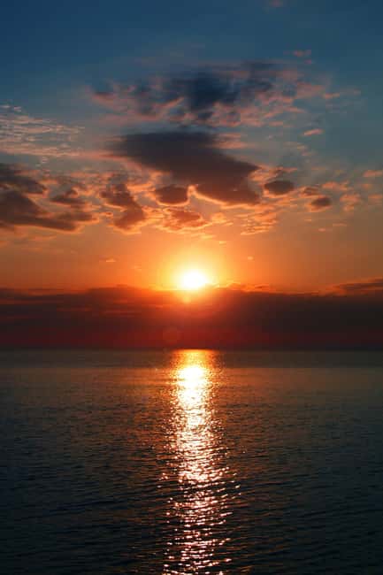 Barcelona Badalona : Sailboat Tour, Snacks, Drinks, Swimming - What the $45 price really buys
