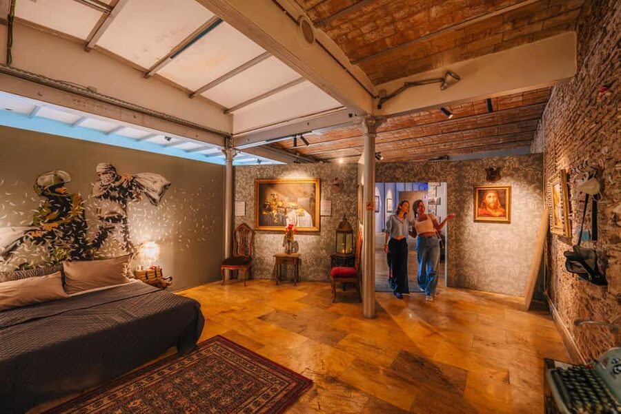 Barcelona: Banksy Museum, Permanent Exhibition Ticket - Multimedia details and the pace of your visit