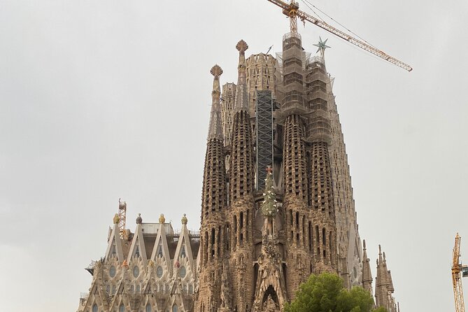 Barcelona: Bar Crawl at Gaixample - Why Gaixample works for a first night out
