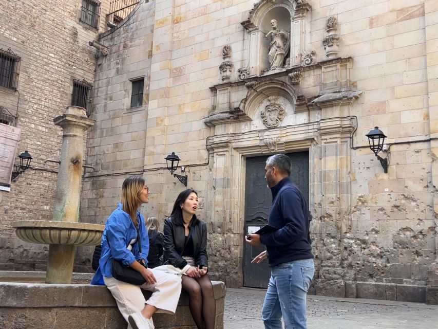 Barcelona: Barri Gotic Small Group Walking Tour - Plaza de San Felipe Neri and the tour’s darker turn