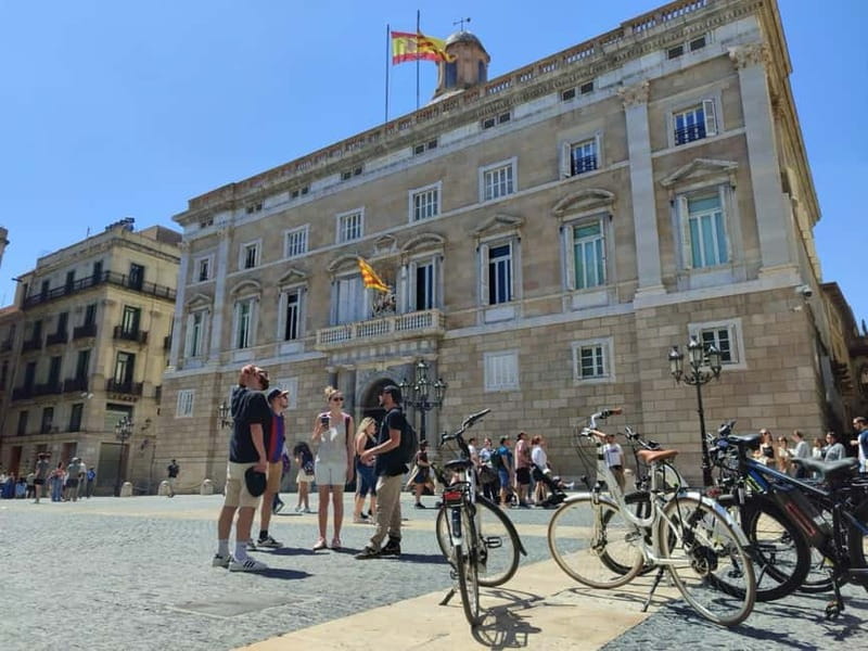 Barcelona: Bike or eBike Tour, Top Sights & Local Insights - El Born and the old center