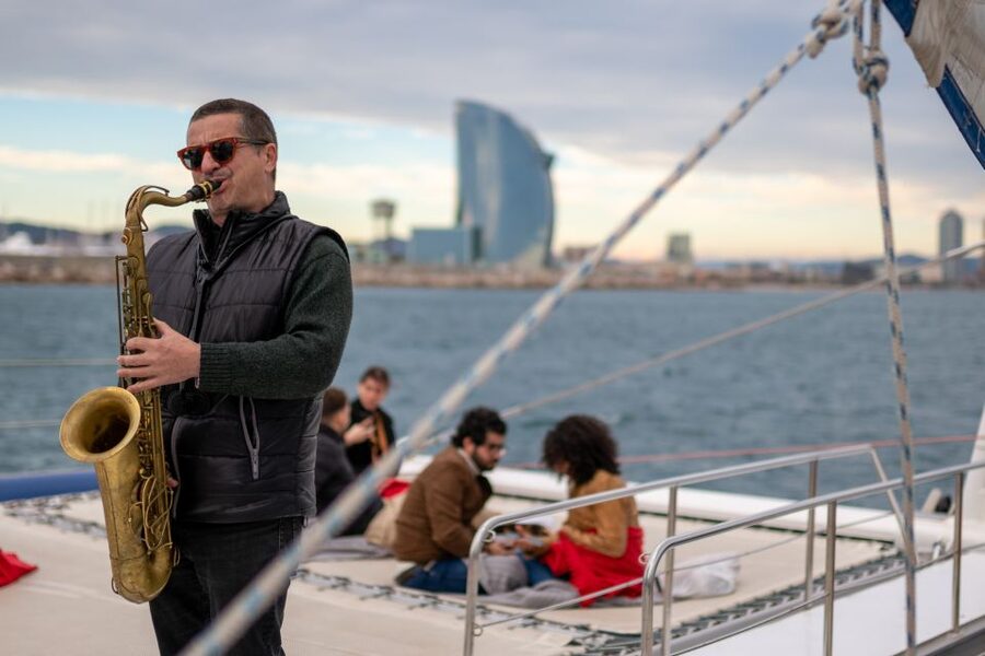 Barcelona: Catamaran Cruise with optional Live Jazz Music - What the cruise does well, and where it falls short