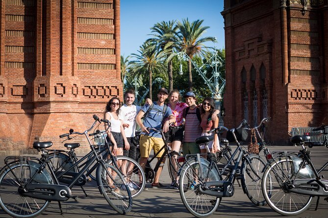 Barcelona City Highlights Bike Tour - Why a bike is a smart way to meet Barcelona