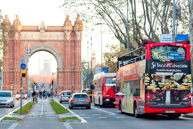 Barcelona City Tour Hop-On Hop-Off with Optional Boat - Audio, comfort, and practical limits