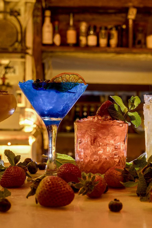 Barcelona: Cocktail Making Class with Tapas - Is $57 a good value?