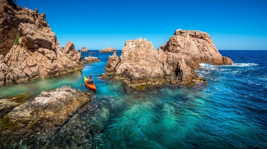 Barcelona: Costa Brava Kayak, Snorkel & Cliff Jump & Lunch - Camino de Ronda and the slower afternoon