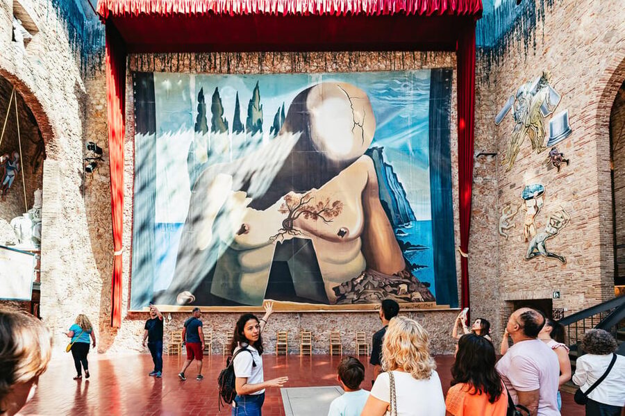 Barcelona: Dali Museum, House and Cadaques Guided Tour - Port Lligat and Dalí’s private home