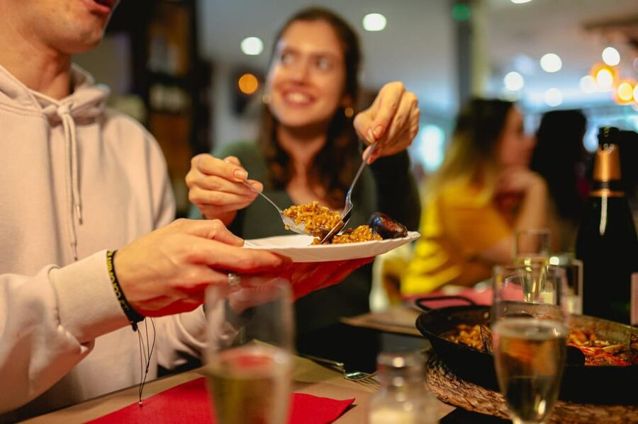 Barcelona: El Born Food Walking Tour with Tapas and Drinks - From Roman ruins to Santa Maria del Mar