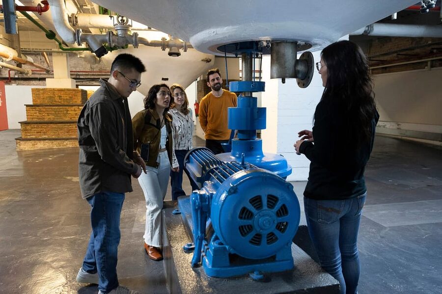 Barcelona: Estrella Damm Old Brewery Tour with Tasting - Bottles, taps, and the limits of the visit