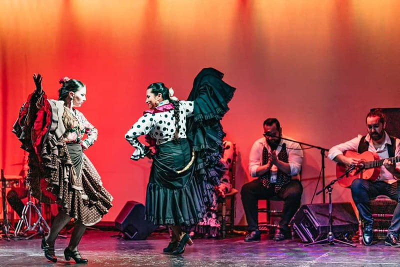 Barcelona: Flamenco Show at the Theater - Why a small room works for flamenco