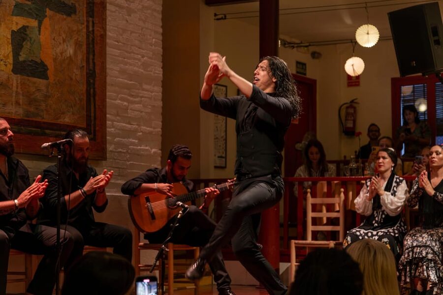 Barcelona: Flamenco Show with Dinner at Tablao de Carmen - Key points to know before booking