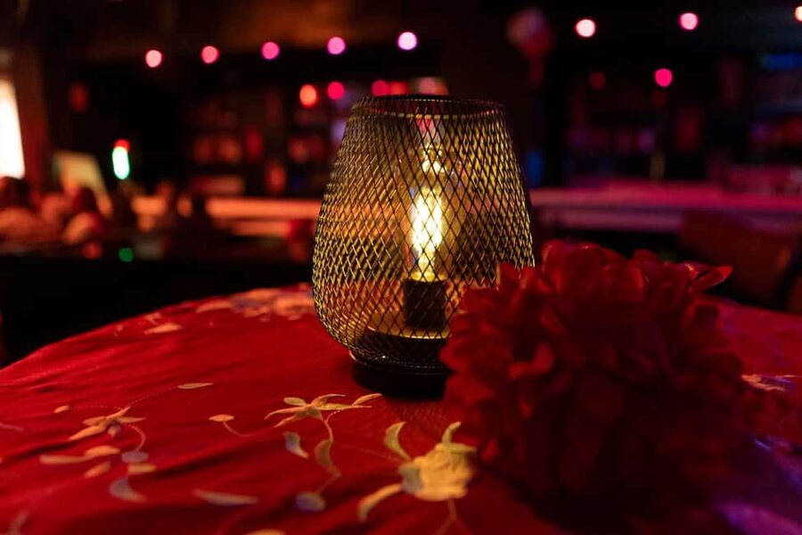 Barcelona: Flamenco Show with Drink at La Rambla - The emotional force of the dancers