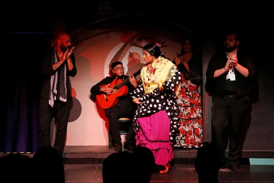 Barcelona: Flamenco Show with Drink at La Rambla - Is $31 a good value?