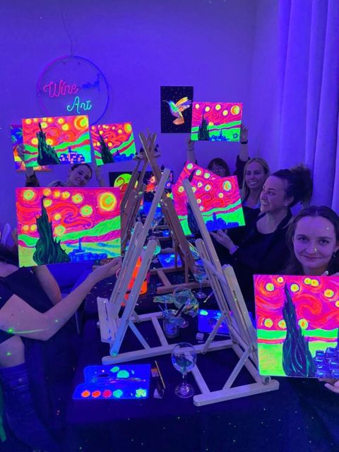 Barcelona: Fluorescent Paint and Wine Workshop - The canvas is both souvenir and packing problem