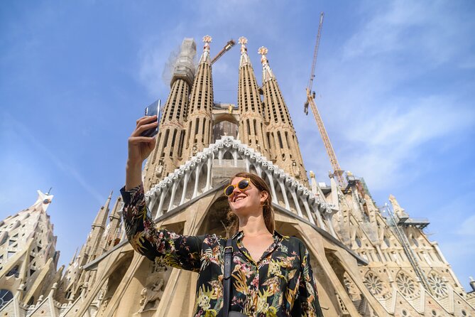 Barcelona Gaudi and Sagrada Familia Tour - Casa Batllo and the dragon roof