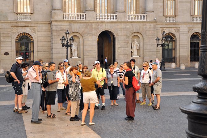 Barcelona: Gothic Quarter Walking Tour - Roman water and Barcelona’s first chapters
