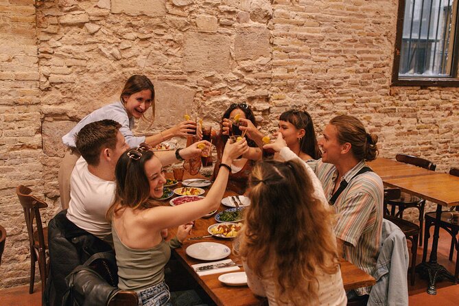 Barcelona: Guided Food Walking Tour with Tapas and Wine - Starting at Plaça de Correus in the Gothic Quarter